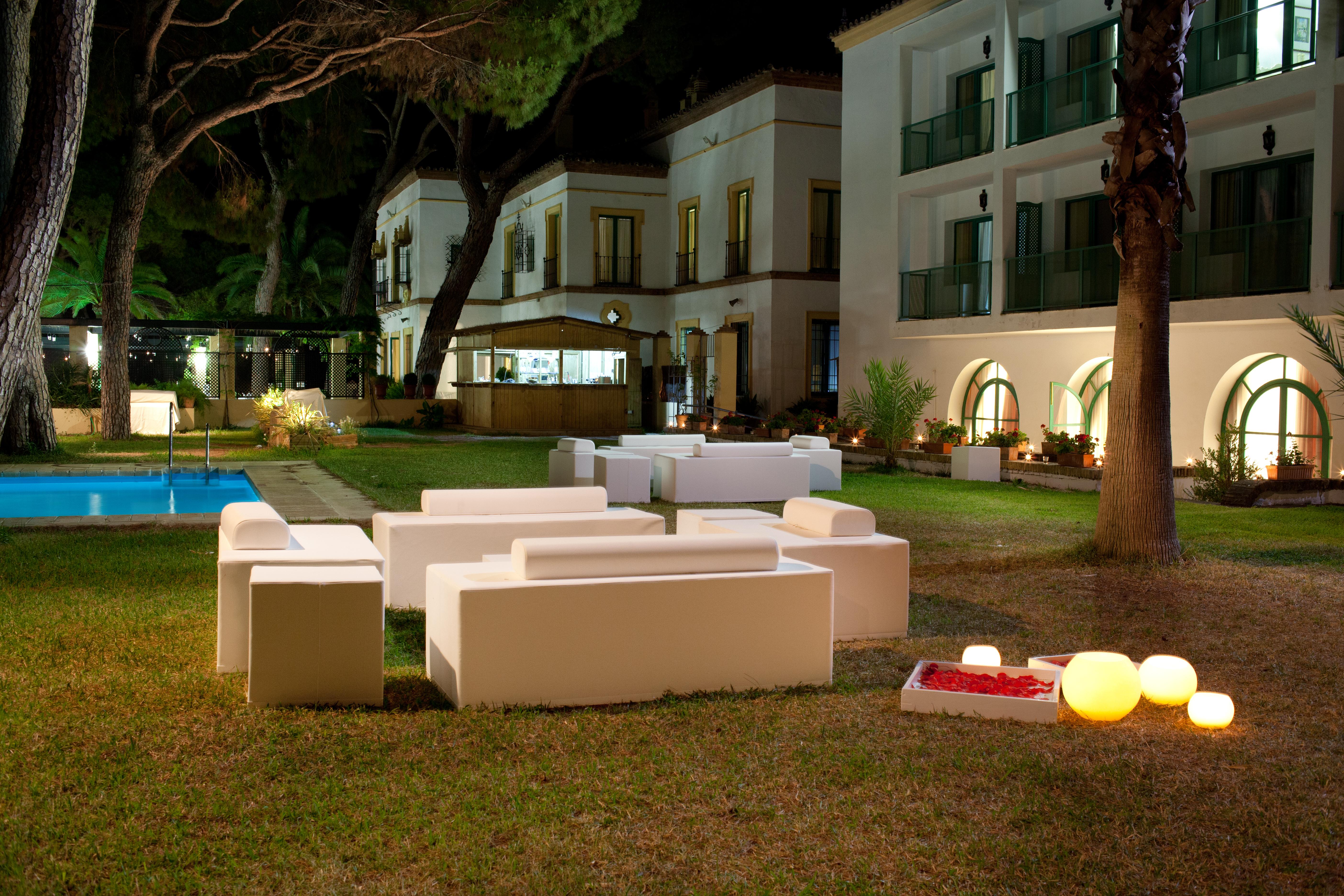 Hotel Oromana อัลกาลา เด กัวไดรา ภายนอก รูปภาพ